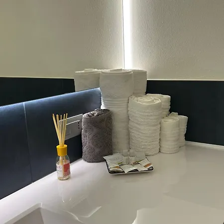 Domus Apartment *